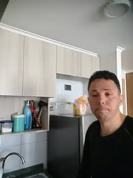 Arsenio13 live cam on StripChat