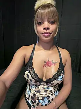 Rakiyahcharms