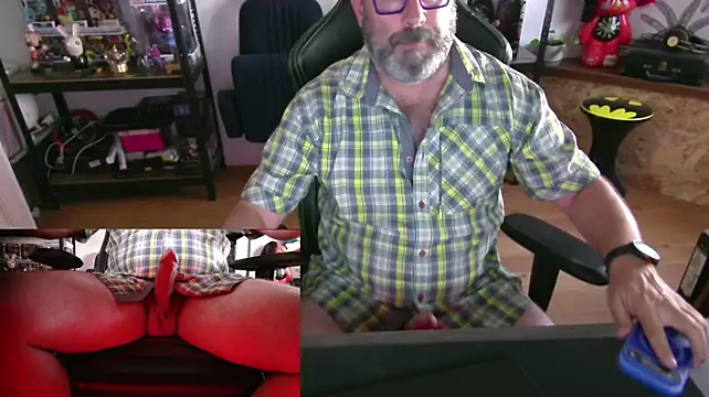 Hairyfred73 live sex cam