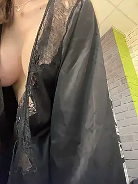 IAmNobodyXXX live sex cam