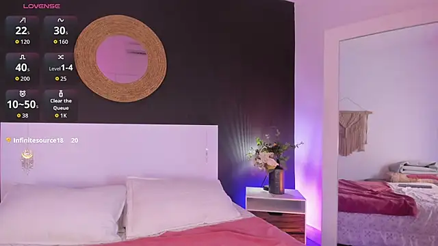 VioletPaket live cam on StripChat