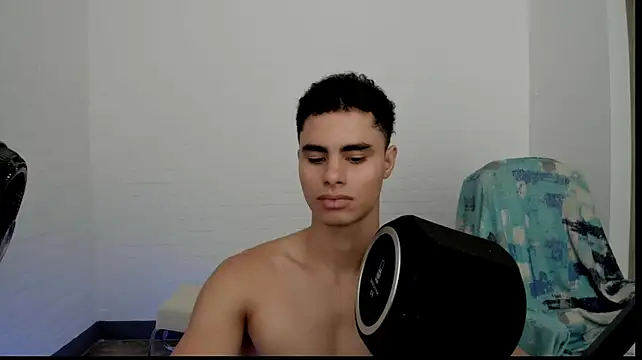 chicozen live cam on StripChat