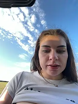 EllyNora live sex cam