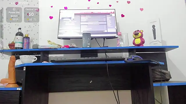 roxy_rebel live cam on StripChat