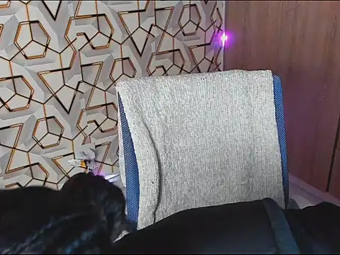 MORGAN_TAYLOR live cam on StripChat