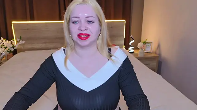 OliviaVerr live cam on StripChat