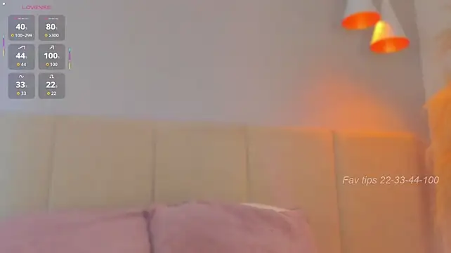 aprilebony_ live cam on StripChat