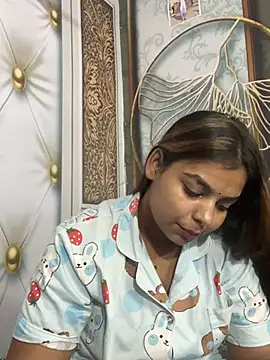 Aayra_Joshi live cam on StripChat