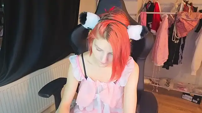 VirgilSjulstad live cam on StripChat