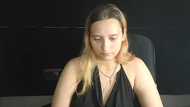 RachelPirce live cam on StripChat
