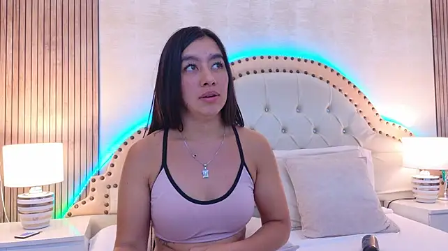 AlenaColeman live cam on StripChat
