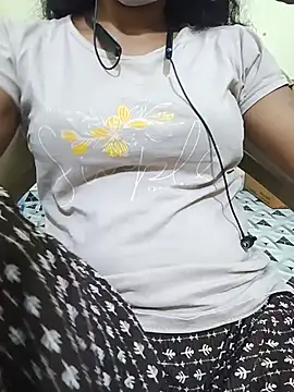 Roselin01 live cam on StripChat
