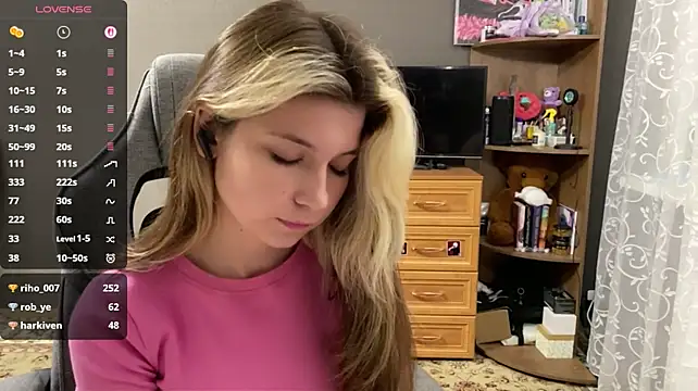 SherikaAzzarella live cam on StripChat