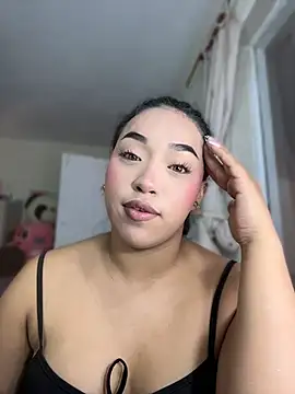Issa_rodriguez live cam on StripChat
