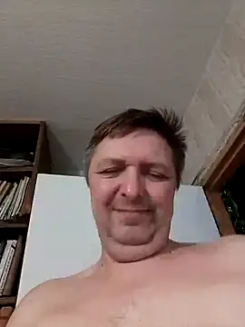 Pokaz2020 live cam on StripChat