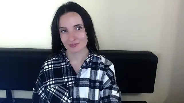 LaimaV_ live cam on StripChat