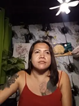 TabooSHOWgirl18 live cam on StripChat