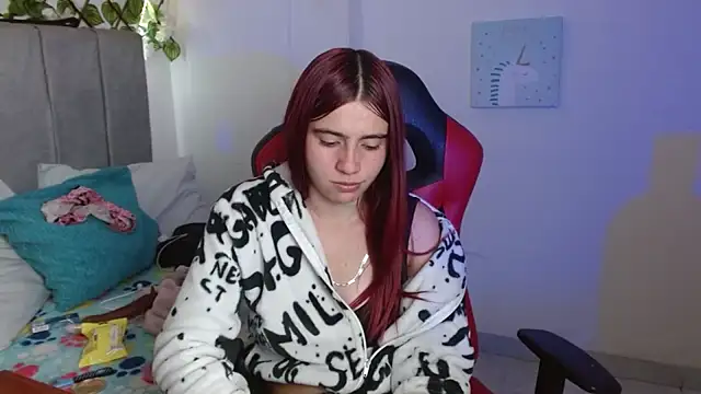 Maximesex live cam on StripChat