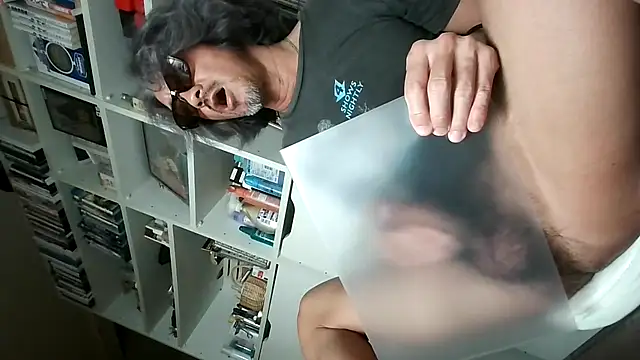 MtaS1 live cam on StripChat