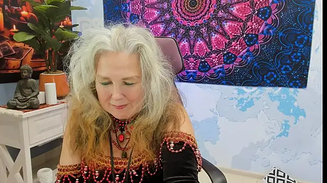 LilaMaharani live cam on StripChat