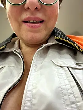 bettybutter_ live sex cam