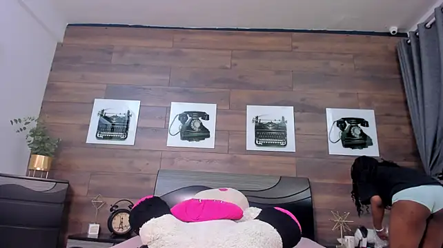 PechBri live sex cam