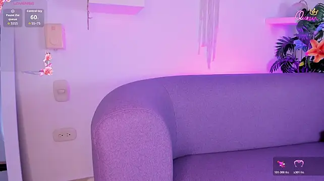 celeste_mill live cam on StripChat