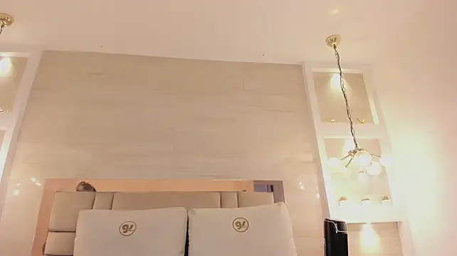 chloe_murray live sex cam