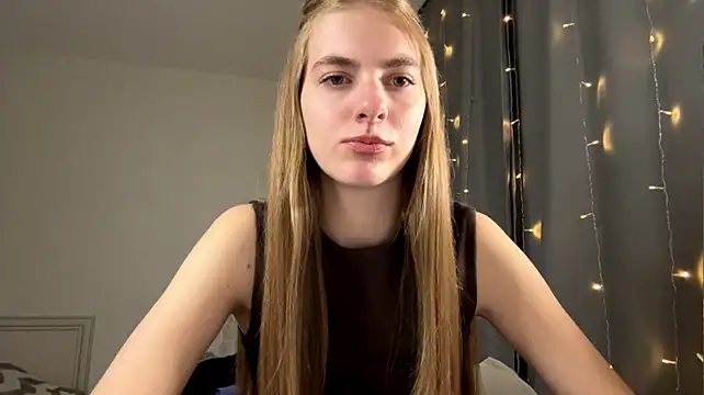 OdaSenate live cam on StripChat