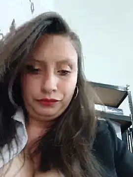 LIA--23 live cam on StripChat