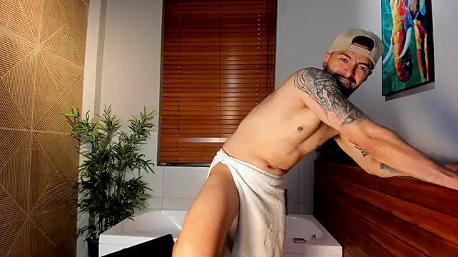 Liam_ashford live cam on StripChat