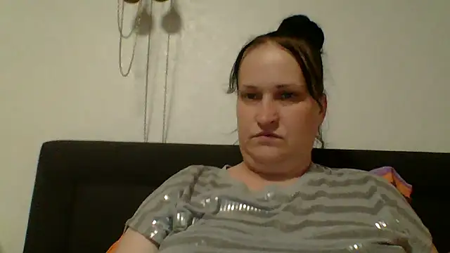 _squirty_cum_lady_ live cam on StripChat