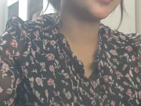 NancyRuvi live cam on StripChat