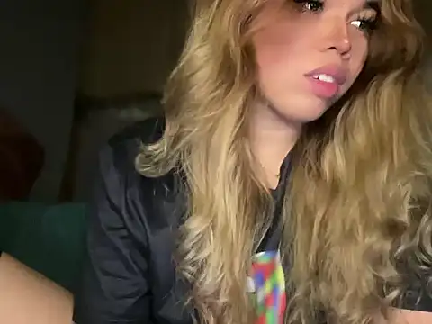 goddessofalltime live cam on StripChat