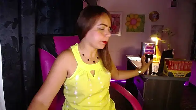 danielle_rose_1 live cam on StripChat