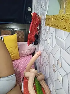 tina8th live cam on StripChat