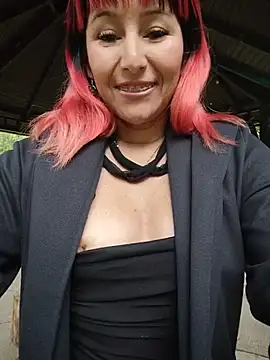 Florxxx9 live cam on StripChat