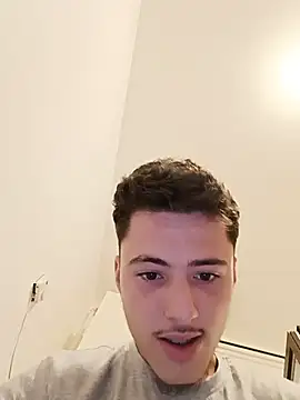 denysio89 live cam on StripChat