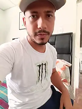 MatBrussel live cam on StripChat