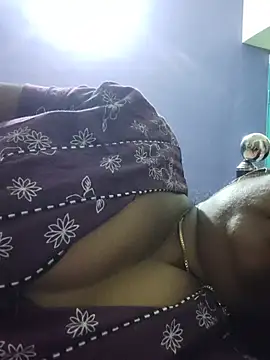 yamini1431 live cam on StripChat
