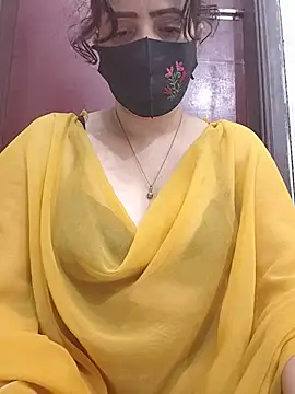 Saanvi-Sen live cam on StripChat