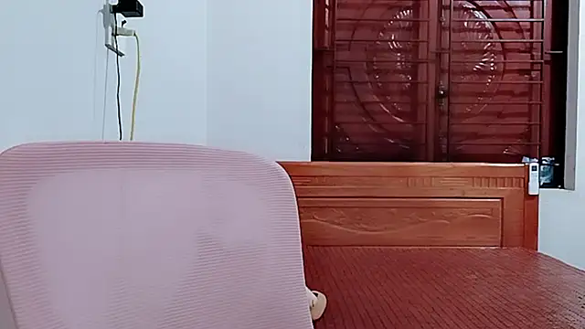 Micky-love live cam on StripChat