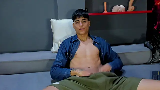 Dante_Rosetti198 live cam on StripChat