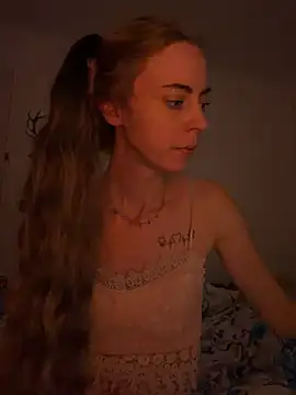 petalederose live cam on StripChat