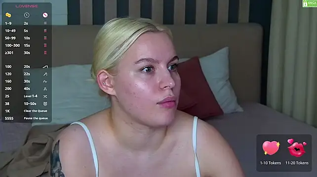 AmaliaBell live cam on StripChat