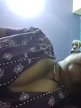 yamini1431 live sex cam