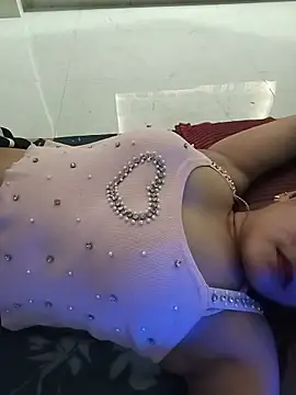 Pihu_Chopra live cam on StripChat