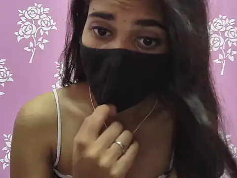 Shanaya_xo live cam on StripChat