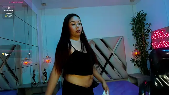 Antonela_F live cam on StripChat