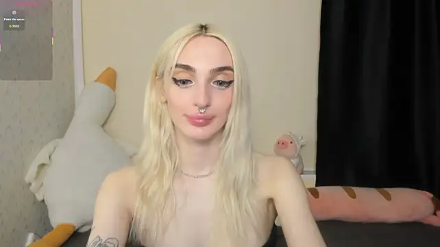 succubantra live sex cam